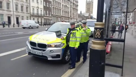 STOP SWEARING WARN PROTESTERS UK TRUCKERS CONVOY #METPOLICE