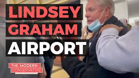 Lindsey Graham Receiving Love At The Airport