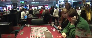 U.S. casinos push for cashless gambling payments