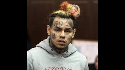 6ix9ine all out on barber on his hair