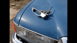 Mercedes Benz W116 - How to remove the front door handle repair tutorial