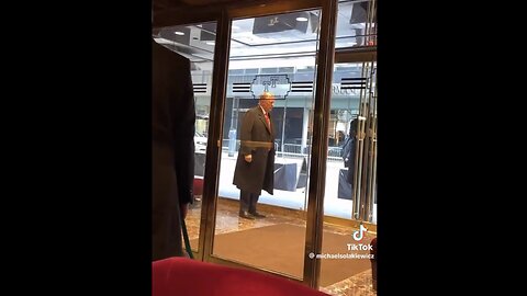 TRUMP❤️🇺🇸🥇🌇DEPARTS FROM TRUMP TOWER IN NEW YORK💙🇺🇸🏅🏙️⭐️