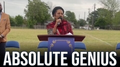 Congresswoman Sheila Jackson Lee says the moon is "made up mostly of gases"