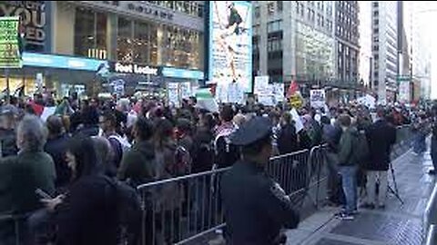 Demonstrators show support for Israel_ Gaza