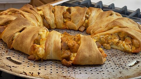 How to Make Buffalo Chicken Wreath