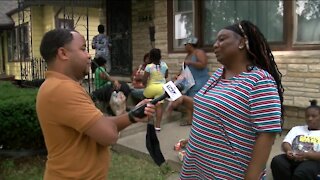 Franklin Heights residents wait hours on porches to see power restoration