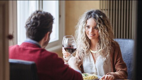 Hey Young People: The Ideal First Date vs. The Tinder Dating Apocalypse