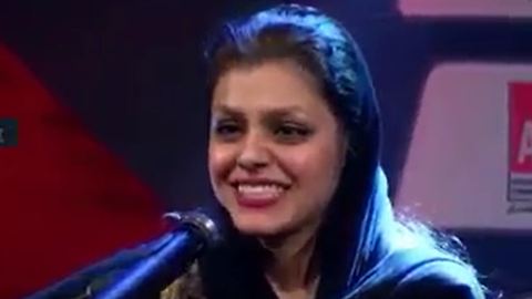 Irani -Afghan girl performs Dariush song