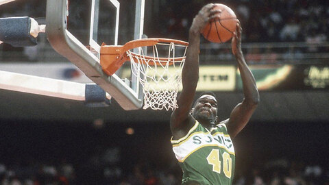 Former NBA Star Shawn Kemp Almost Catches a Case
