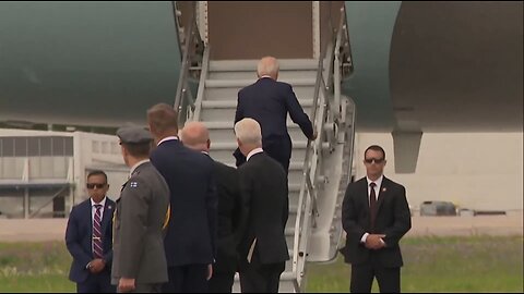 Biden STUMBLES Up Air Force One Stairs