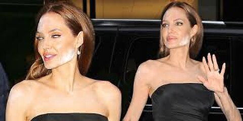 Angelina Jolie Make Up Fail