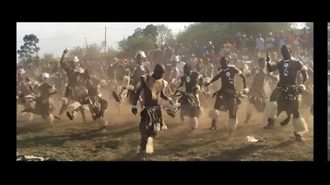 AMAZING ZULU WARRIOR DANCE - SOUTH AFRICA