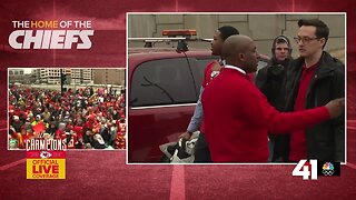 VIPs load up as Chiefs Kingdom Champions Parade gets set to begin