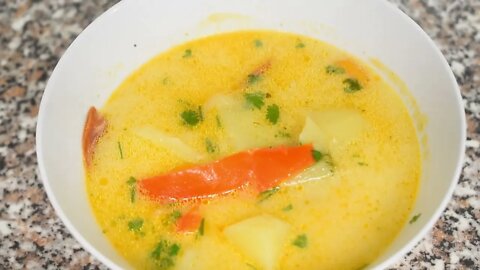 Chunky Potato Soup Recipe | Granny's Kitchen Recipes | Supă de cartofi