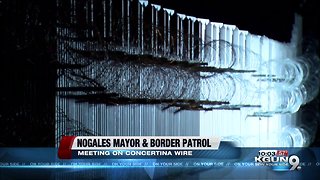Mayor of Nogales on border wire
