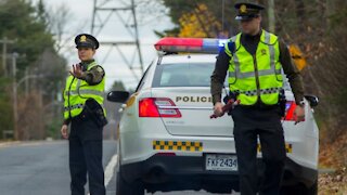 Quebec Police Are Setting Up More Travel Checkpoints For Thanksgiving Weekend