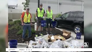 Positively the Heartland: Blue Bucket Project brings community together for litter cleanup