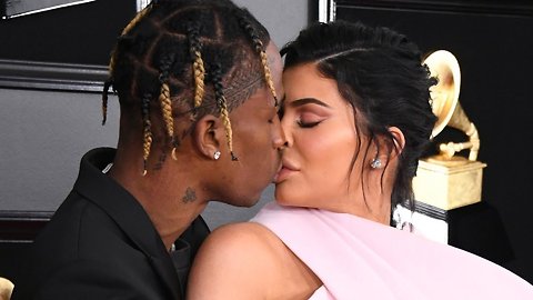 Travis Scott Tries To Prove To Kylie Jenner His Loyalty BY DELETING Instagram!
