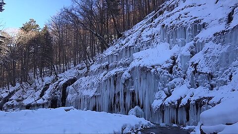 Enjoy this beautiful music and the Amazing snow