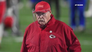 Chiefs extend contracts for coach Reid, GM Veach