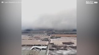 L'arrivo della tempesta di neve vista dal drone