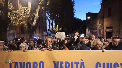 PERUGIA, 20.11.2021 - MANIFESTAZIONE CONTRO GREEN PASS E PER I DIRITTI COSTITUZIONALI (1°parte)