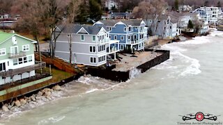 Gale force winds crash into beach homes on Lake Michigan