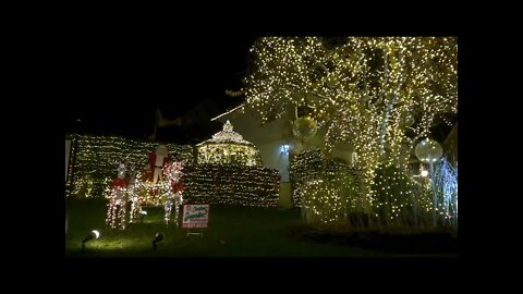 Merry Christmas: Dyker Heights Christmas Lights 4K