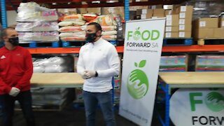 WATCH: Springbok legend Bryan Habana's food relief effort amid Covid-19 pandemic (8YT)