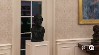 Bust by local artist now in Oval Office