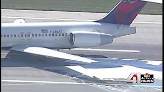 Delta flight lands at KCI after engine problem