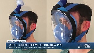 Med students developing new PPE