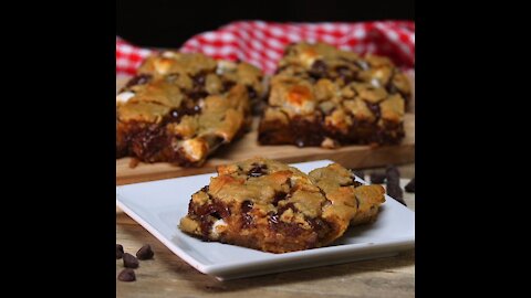 Fluffernutter Chocolate Chip Blondies [GMG Originals]