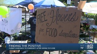 Florist employees laid-off due to COVID-19 give away flowers for food