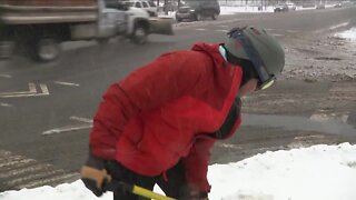 As neighborhood, business sidewalks sit un-shoveled, Denverites step up