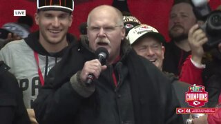 Big Red hypes up crowd at rally