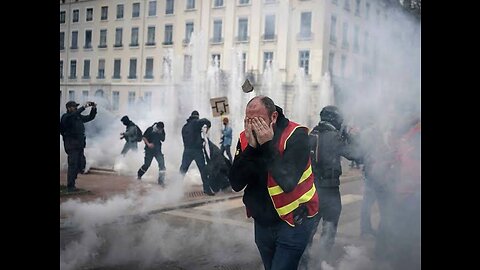 💥❗Protesters clashed with police in Paris ❗💥