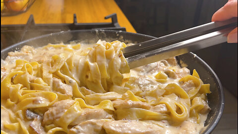 I have never eaten such delicious pasta! Wonderful Chicken Fettuccine Alfredo Recipe