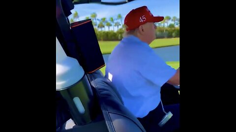 TRUMP❤️🇺🇸🥇LISTEN TO MUSIC🎧🎶WHILE PLAYING GOLF💙🇺🇸🏅🛺⛳️🏌️🏆⭐️