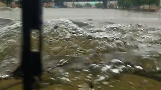 Hummer H1 Conquering The Floods In Houston