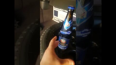 Alemão ensinando a abrir uma cerveja SEM ALCOOL da maneira correta #Shorts