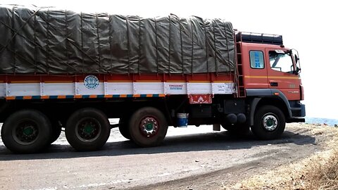 Leyland Lorry Turning Full View DhimbamHills 7/27 Hairpin Bend Road at Namakkal Onlineanand Lorry-32