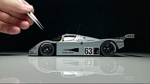 Building a 1/24 scale model of the Sauber-Mercedes C9