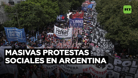 "El hambre no espera": Organizaciones sociales se unen en masivas movilizaciones en Argentina