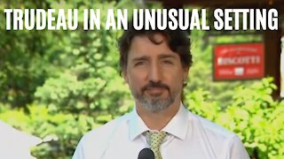 Justin Trudeau Took His Press Conference On A Field Trip To A Super Cute Quebec Cafe