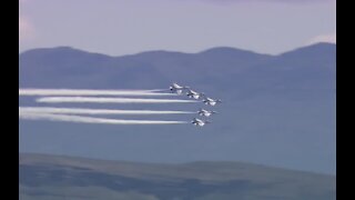 Thunderbirds set to fly over Las Vegas on return from an air show Monday