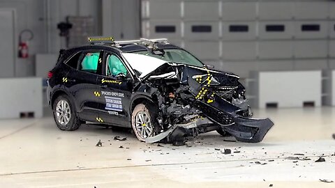 Ford Escape (2023) Crash Test