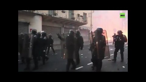 Ukraine Corsica Protest Turns Violent With Molotov Cocktails &amp; Tear Gas - 5 cops.