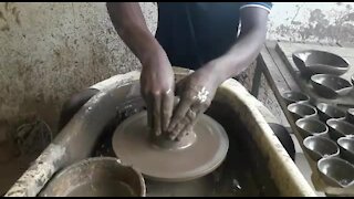 SOUTH AFRICA - Durban - Diwali celebrations clay lamps (Videos) (tfC)