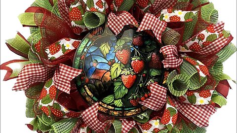 Strawberry Faux Stained Glass Deco Mesh Wreath| Hard Working Mom |How to